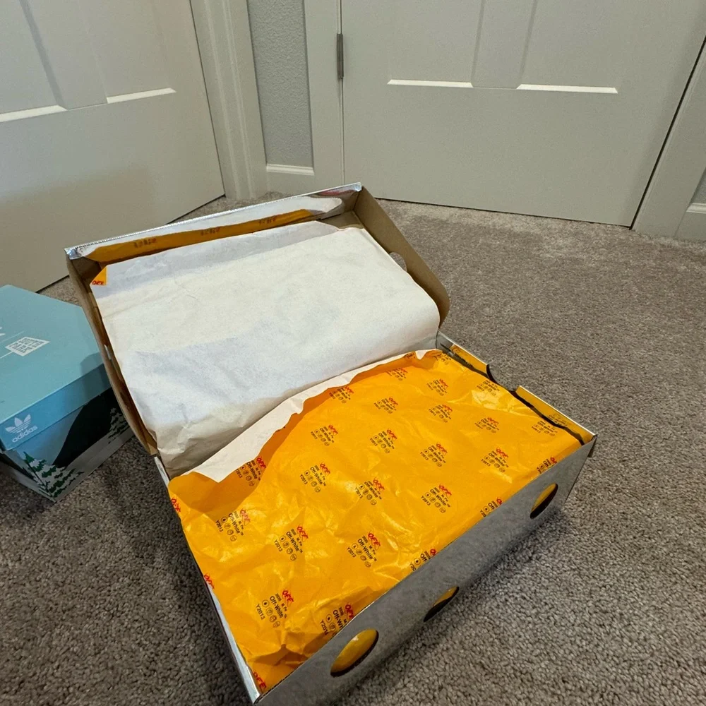 Off-white pine green - Picture 3 of 7